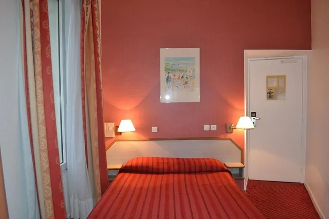 غرفة قياسية مفردة بسريرين منفصلين، Hôtel Williams Opéra 3/4