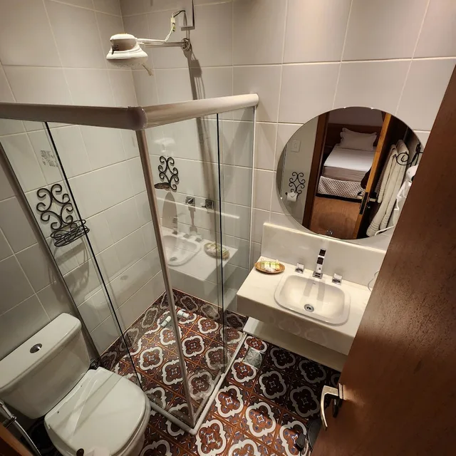 غرفة كومفورت بسرير كوين وسرير فردي، Hotel Estilo de Minas 2/2