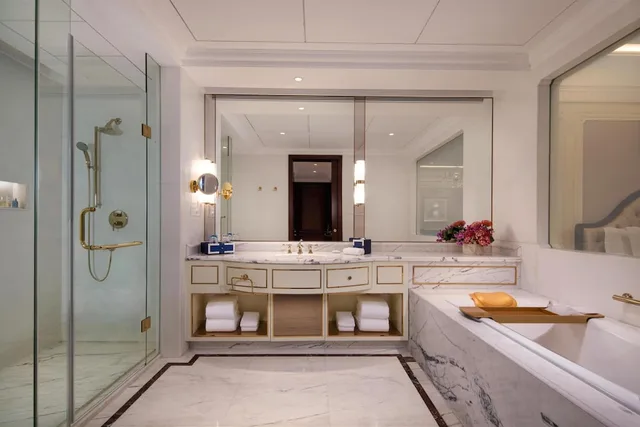 جناح تنفيذي بسرير كينج، Radisson Blu Forest Manor Shanghai Hongqiao 3/3