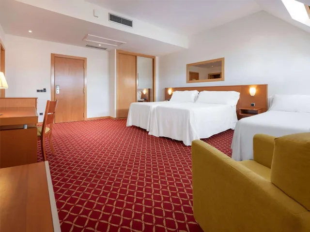 غرفة قياسية ثلاثية، Hotel Zentral Leon 3/7