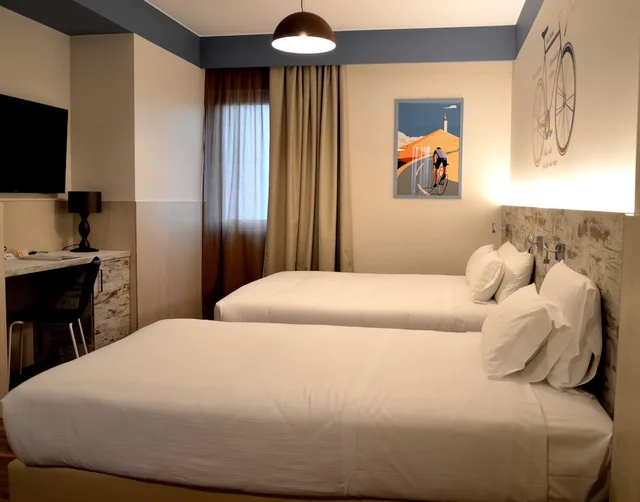غرفة كومفورت بسرير كوين مع أريكة، Best Western Plus Soave Hotel 1/8