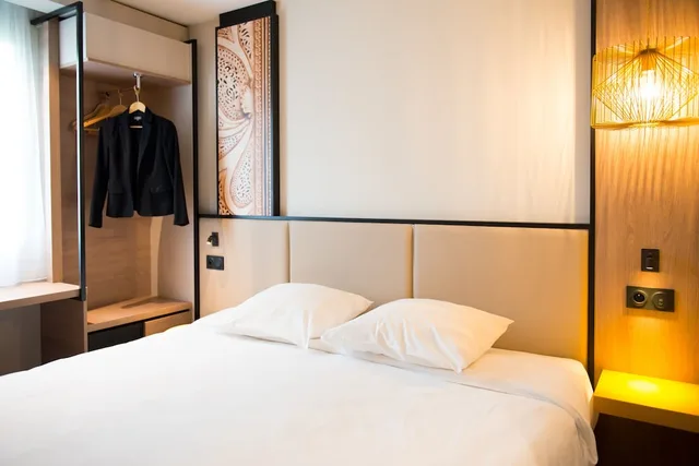 غرفة متصلة بسريرين كوين، Brit Hotel Le Kerhuon 3/4