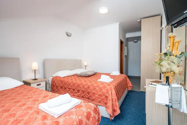 غرفة ثلاثية بسرير فردي بشرفة، Dubrovnik Hotel 3/6