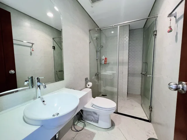 شقة فاخرة بسرير كينج بشرفة بغرفة نوم واحدة، Christine S Saigon Apartment 7/7