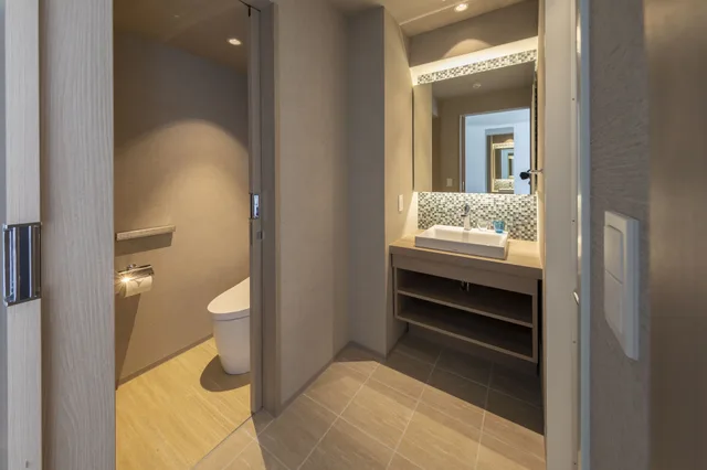 غرفة بسريرين منفصلين، Hewitt Resort Naha 5/5