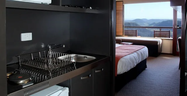 Sky, Lodge, Studio, King Bed, BINNA BURRA MOUNTAIN LODGE 4/7