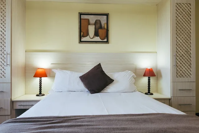 3 Bedrooms, Suite, 2 Double and Twin Beds, Splendid Inn Port Edward Ex Premier Hotel Edwardian 2/10