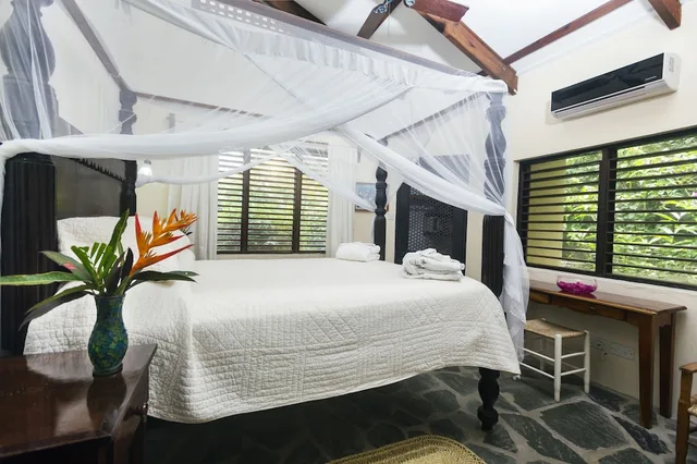 2 Bedrooms, Villa, 2 Queen Beds, Villa Hillside View، Stonefield Estate Resort 1/2