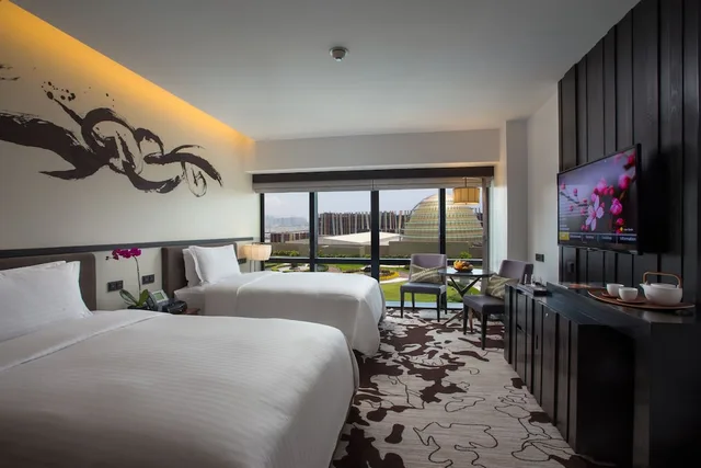 Nobu Deluxe King Pool View، City of Dreams Nobu Hotel Manila 1/3