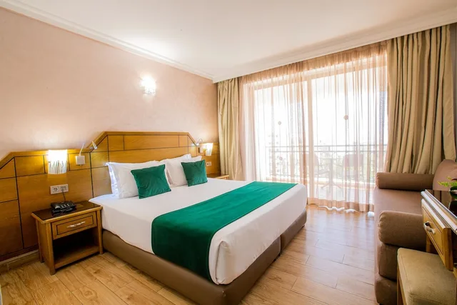 غرفة قياسية بسرير مزدوج بإطلالة على الشاطئ، Argana Hotel 5/10