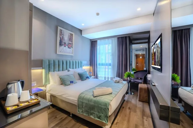 غرفة مفردة، The Tango Hotel 2/10