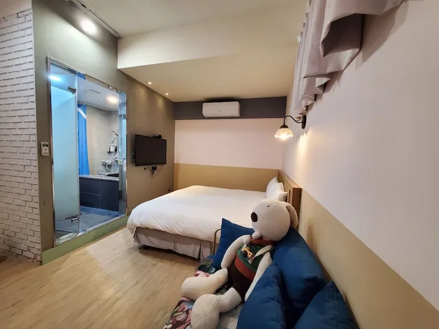 Economy, Queen Bed, No Window، Wow Happy Hotel 7/7