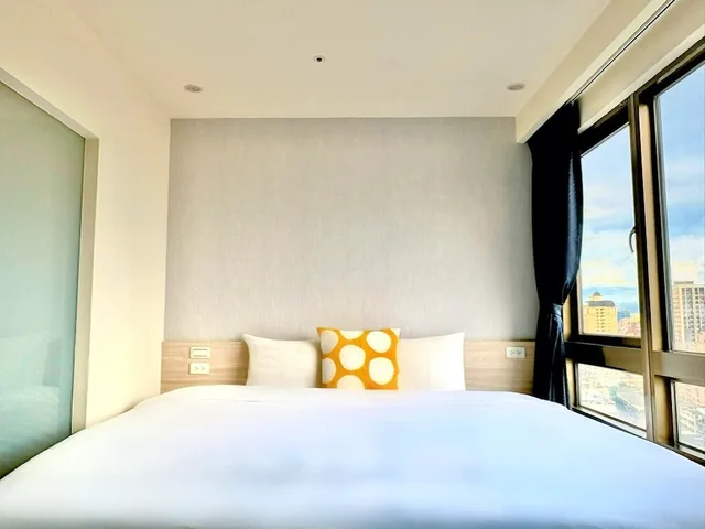 Room, Double Bed, River View, We Meet Taipei Hotel 1/10