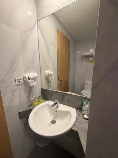 جناح جونيور، Maxone Hotel Jayapura 2/4