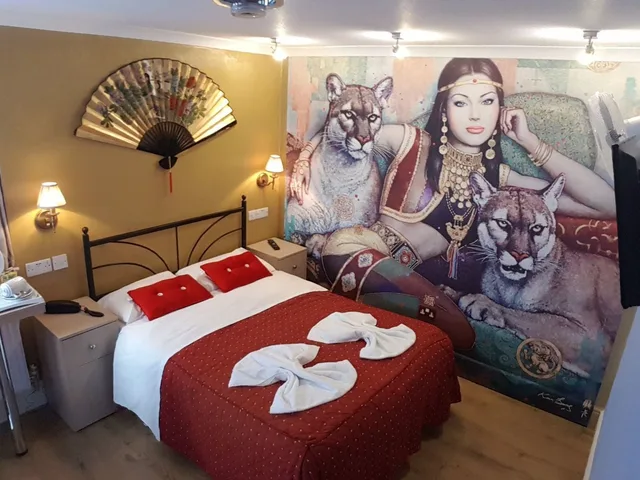 غرفة سوبيريور بسرير مزدوج، Central Hotel 2/6
