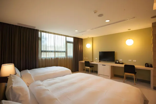 غرفة عائلية رباعية بسريرين مزدوجين، 823-Tourist Hotel 1/2