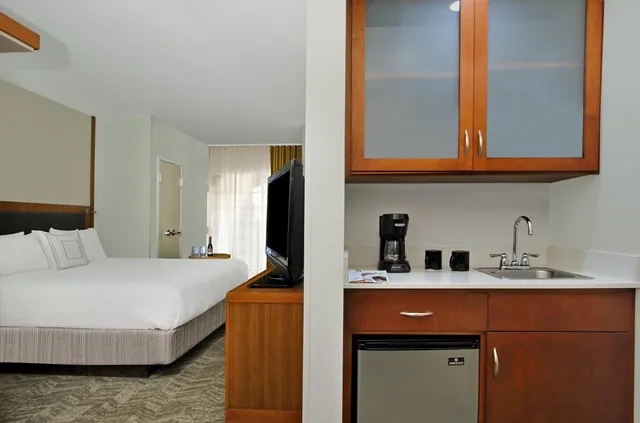 استوديو بسرير كوين مع أريكة لذوي الإعاقة، SpringHill Suites by Marriott Madera 6/7