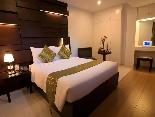 Deluxe, Double Bed, Acl Suites 2/2