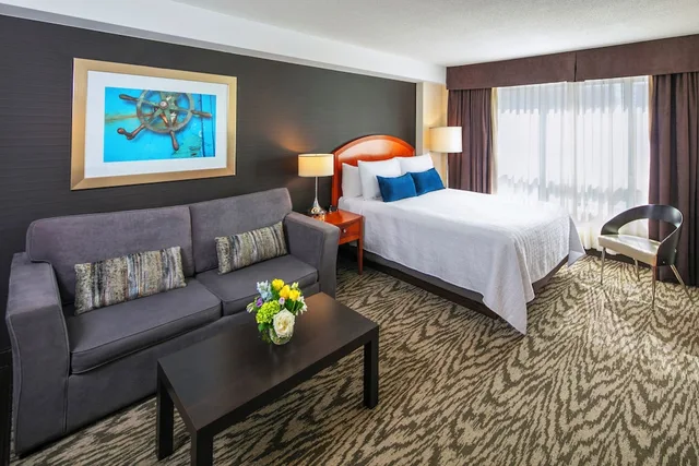استوديو بسرير كوين مع أريكة، CAMBRIDGE SUITES HALIFAX HOTEL 4/6