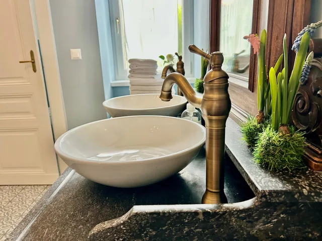 شقة حصرية بسريرين كينج بشرفة بغرفتي نوم، Leuhusen Boutique Apartments 7/9
