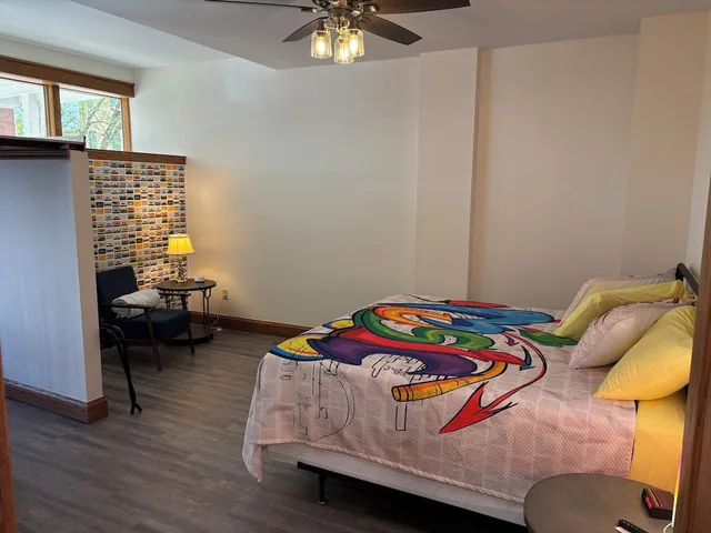 جناح بسرير كينج، Hermann Crown Suites 5/10