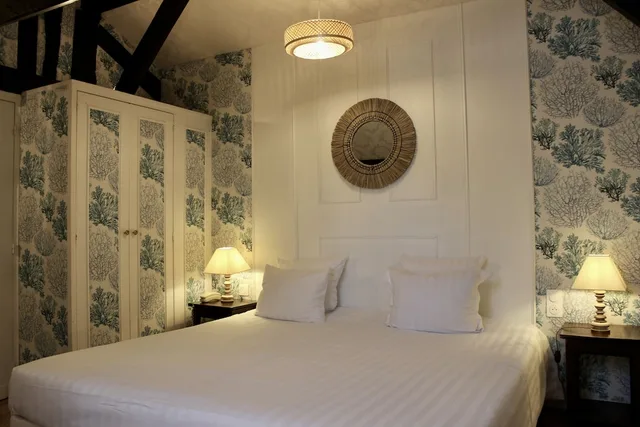 Charming, Double Bed، HOTEL DE LA BRETONNERIE 6/10