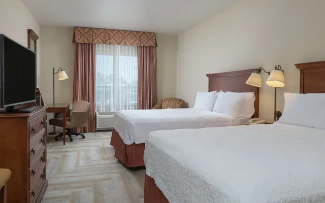 استوديو بسريرين كوين مع أريكة، Hampton Inn Suites Lodi 1/4