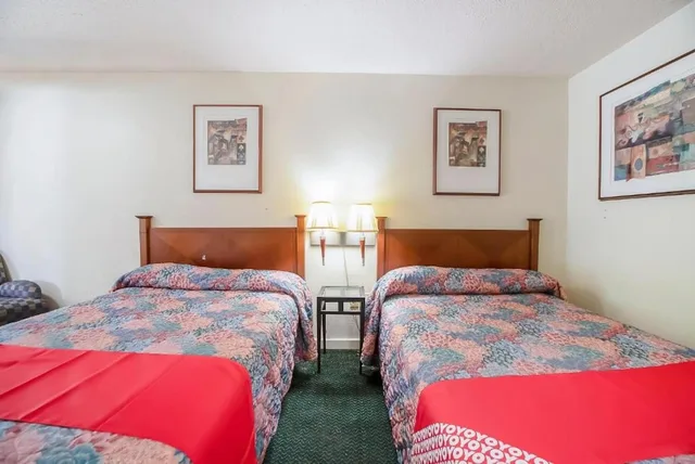 غرفة قياسية بسريرين كوين، Hotel O Daylight Inn Elkhart I-90, IN 1/3