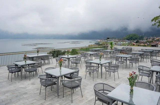 Tribhuwana Padma Lake Resort، Klungkung 35/50