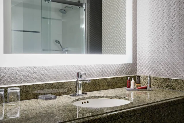 جناح جونيور بغرفة نوم واحدة، Crystal Gateway Marriott 3/4