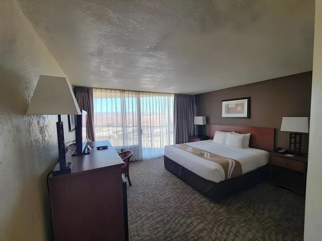 غرفة ديلوكس بإطلالة على الجبل، Scenic View Inn - Lake Powell - Page AZ 5/6