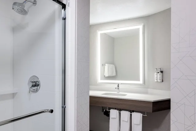 غرفة قياسية بسرير كوين، Holiday Inn Express Portland South - Lake Oswego 8/8