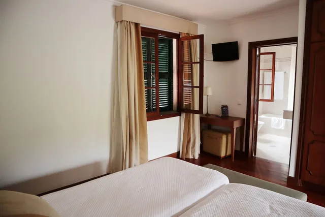 غرفة بسريرين منفصلين بإطلالة على الجبل، Casa D'avo Beatriz 1/10