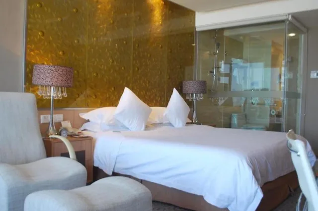 Semi Room, Standard, 2 Semi Double Beds, The Brigh Radiance Hotel Weihai 2/2