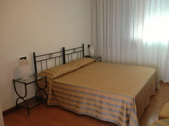 Room, Double Bed, External Bathroom، HOTEL AGLI ARTISTI 2/3