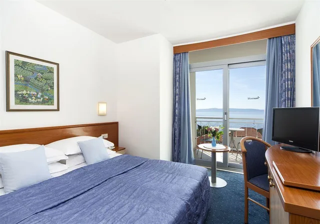 غرفة مفردة بإطلالة جزئية على البحر، Bluesun Hotel Alga 1/1
