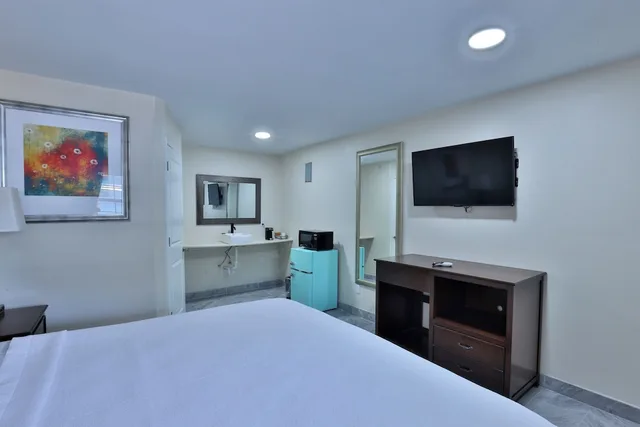 غرفة بسرير مزدوج، Monterrey Motel Padre Island, Corpus Christi BY OYO 1/10