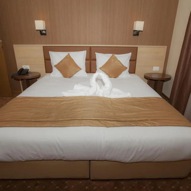 جناح بإطلالة على الجبل بشرفة، Family Hotel Saint George 2/6