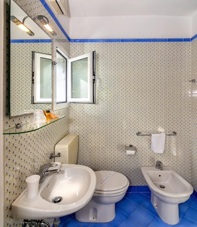 غرفة قياسية ثلاثية بسرير كوين وسرير فردي، Hotel Eura 6/8