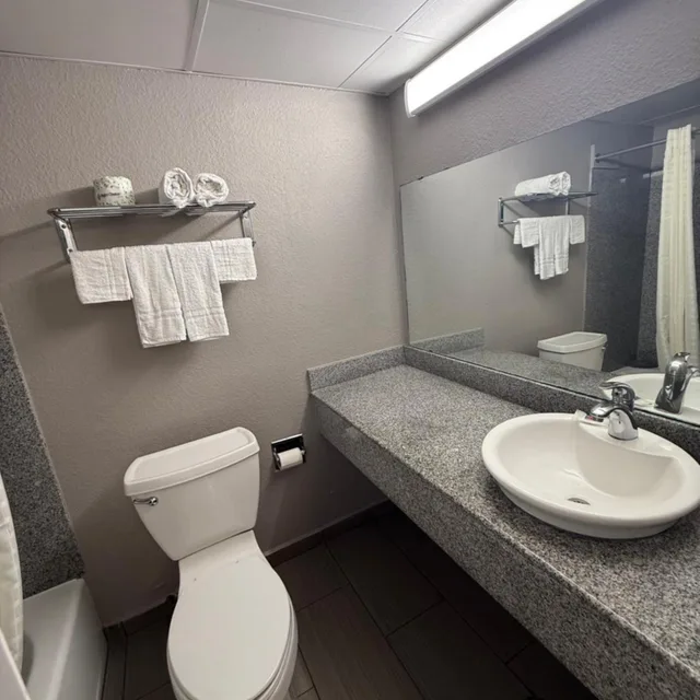 غرفة ديلوكس رباعية للمدخنين، Motel6 Oklahoma City, OK - South 10/10