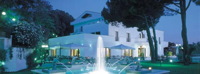 Standard, Quadruple, Double and Twin or 4 Single Beds، LH Hotel Domus Caesari 1/1