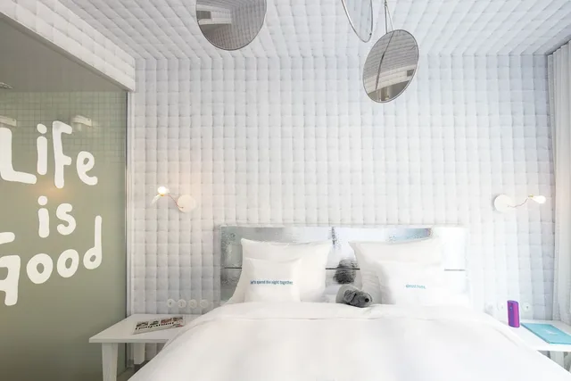 Medium Paradiso، 25hours Hotel Piazza San Paolino 9/10