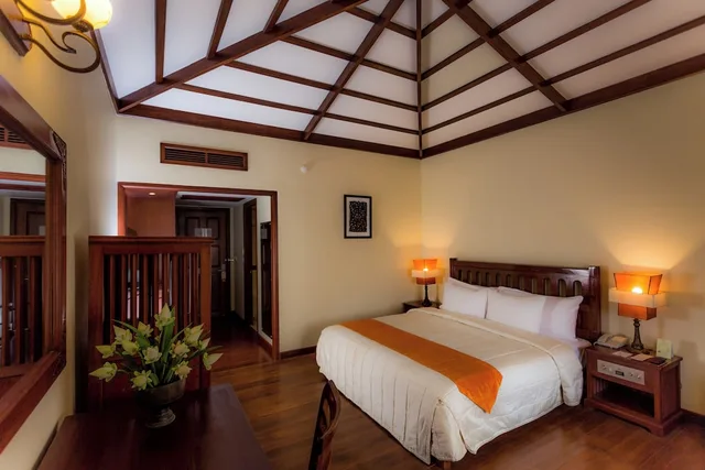 غرفة سوبيريور بسرير كينج بإطلالة على الحديقة، Royal Angkor Resort & Spa 5/10