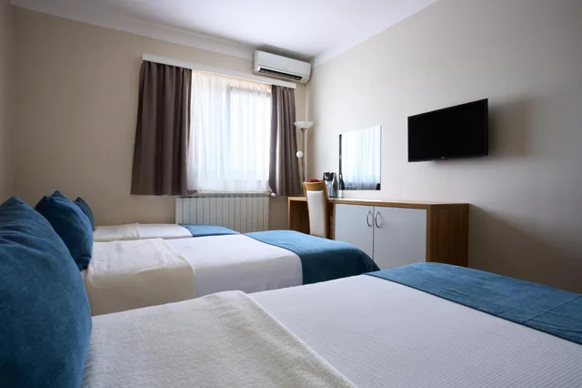 غرفة متصلة، Hotel Phoenix Velika Gorica 4/6