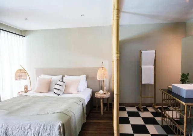 Room, Queen Bed, Pool View, Bloomfield Umalas 9/10