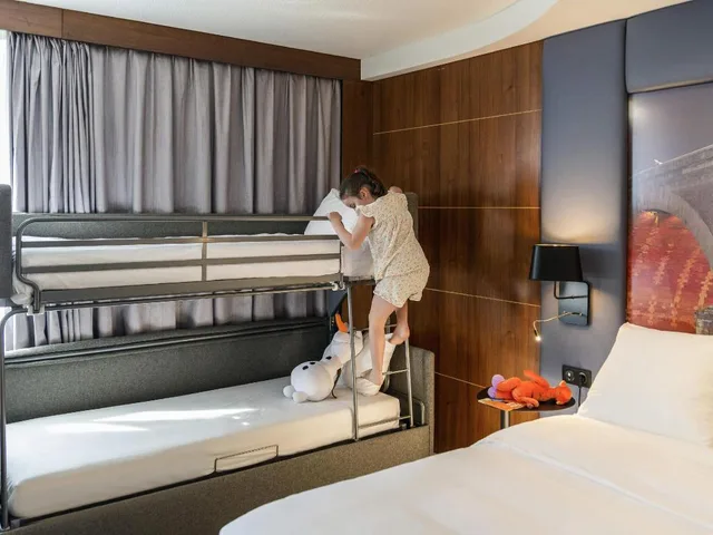 غرفة سوبيريور بسرير مزدوج مع أريكة، Mercure Toulouse Centre Compans Hotel 4/5
