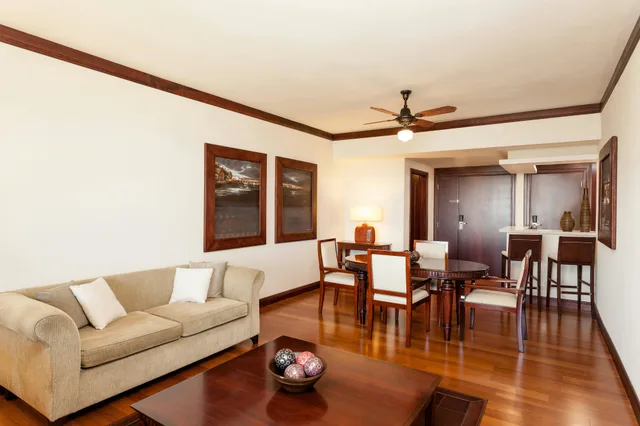 Luxury, Sheraton Colonia Golf and Spa Resort 2/2