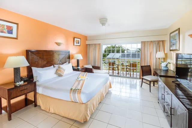 غرفة سوبيريور بسرير كينج، Bay Gardens Hotel 2/9