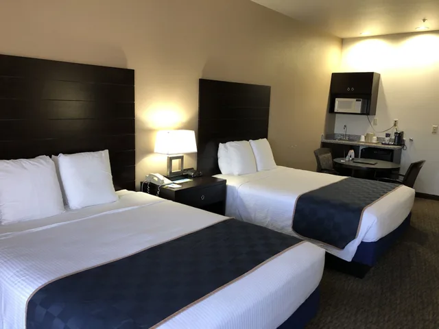 جناح استوديو بسريرين كوين، Days Inn and Suites by Wyndham Page Lake Powell 3/4