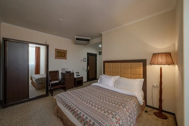 غرفة قياسية مفردة بسرير كوين، Jannat Regency 1/10